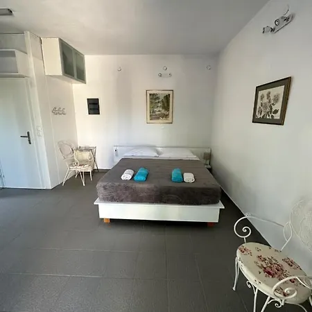Solmar Aegina With Private Pool - Jacuzzi Apartment Khloi Exterior photo
