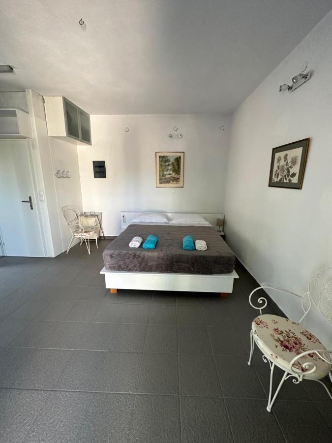 Solmar Aegina With Private Pool - Jacuzzi Apartment *