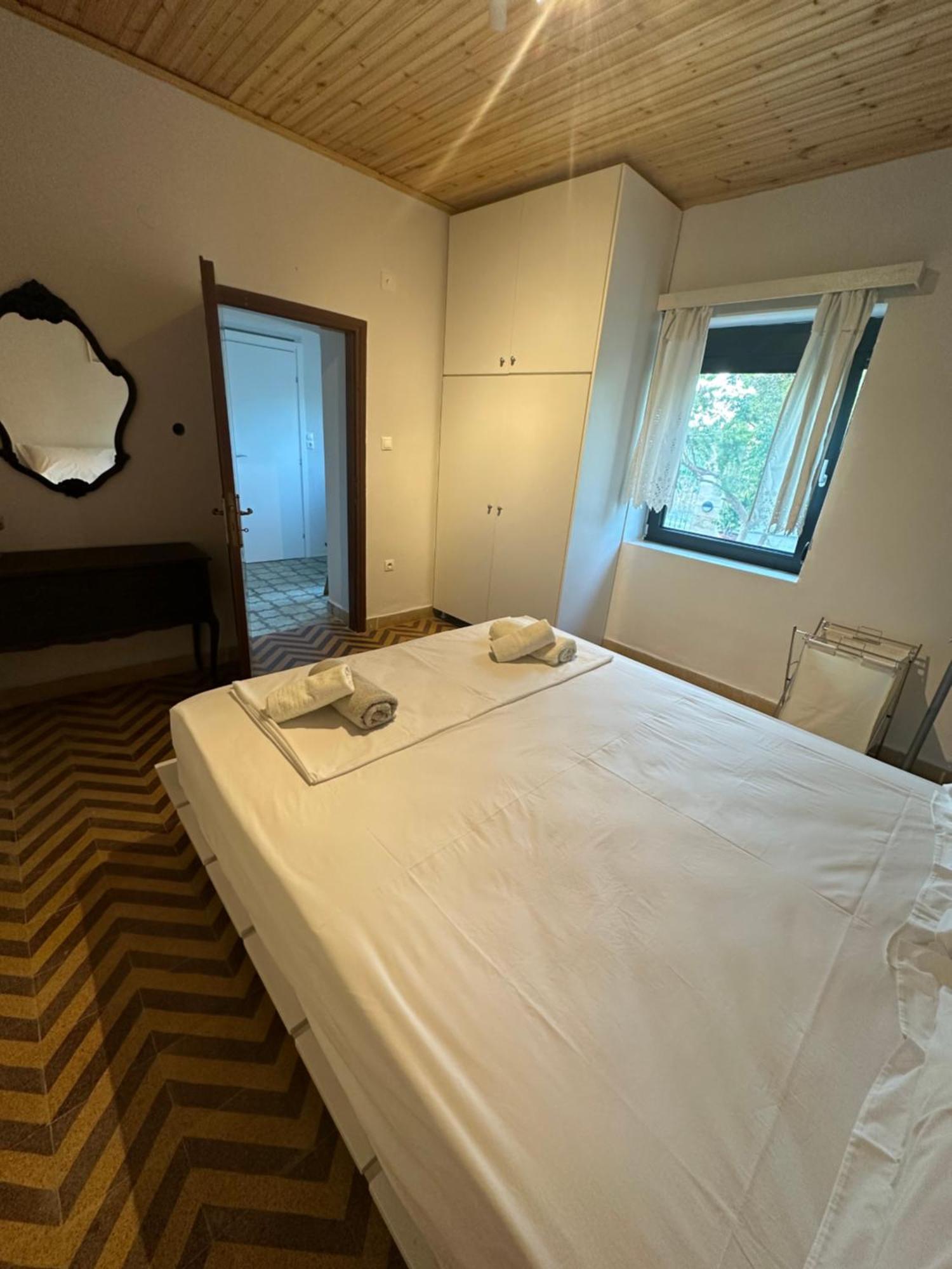 Apartment Solmar Aegina With Private Pool - Jacuzzi Khloi