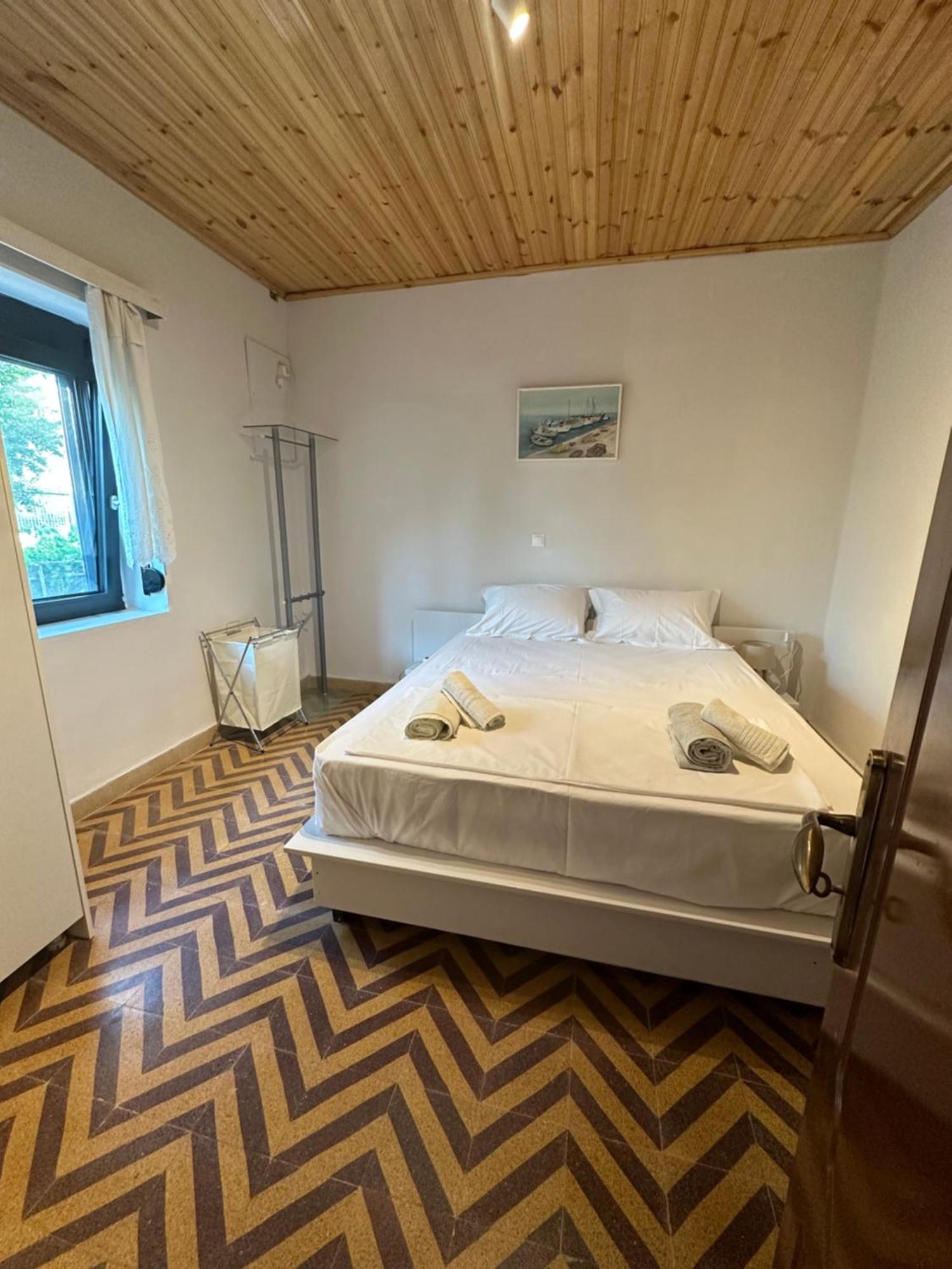 Apartment Solmar Aegina With Private Pool - Jacuzzi