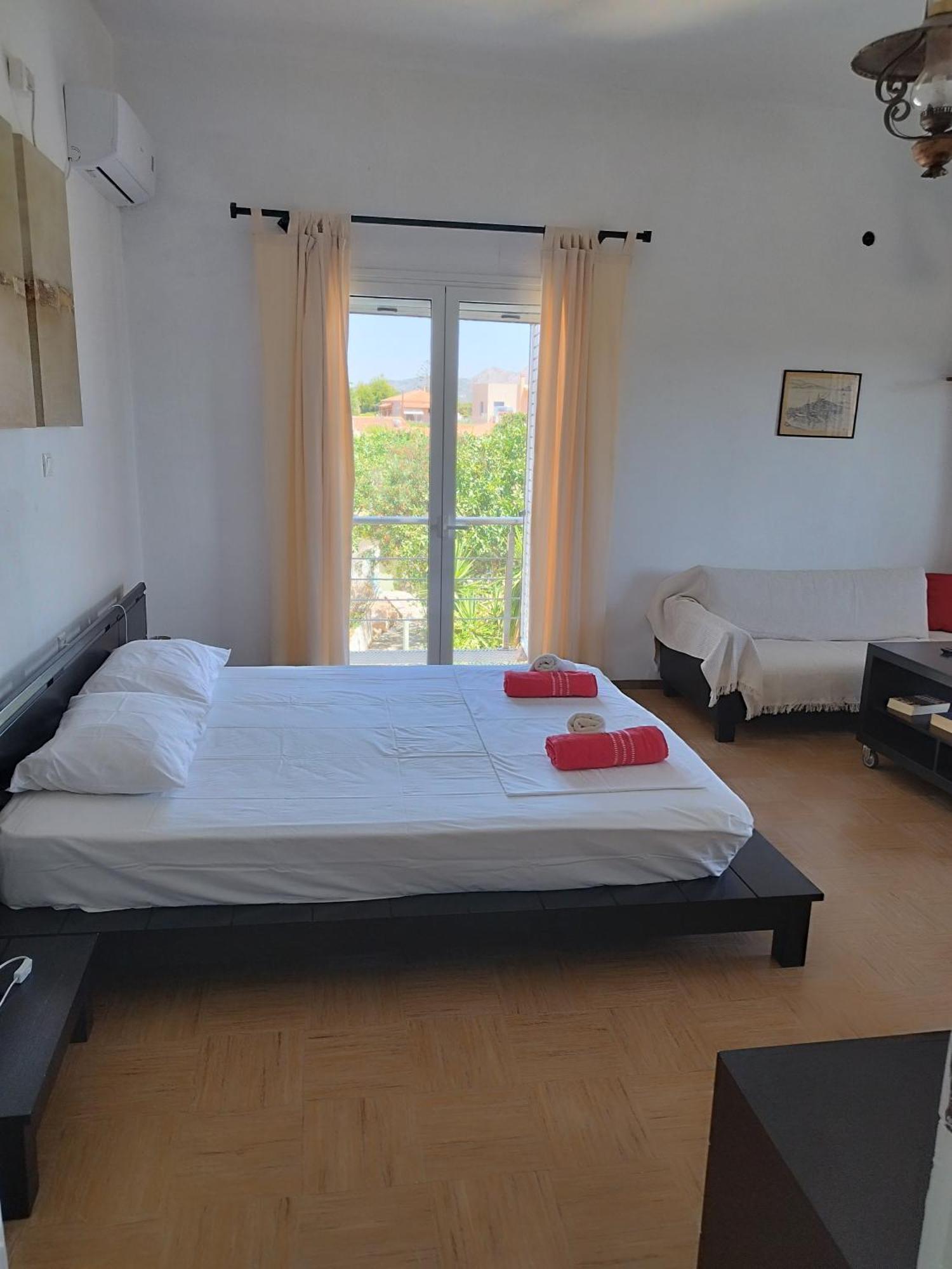 Apartment Solmar Aegina With Private Pool - Jacuzzi Khloi